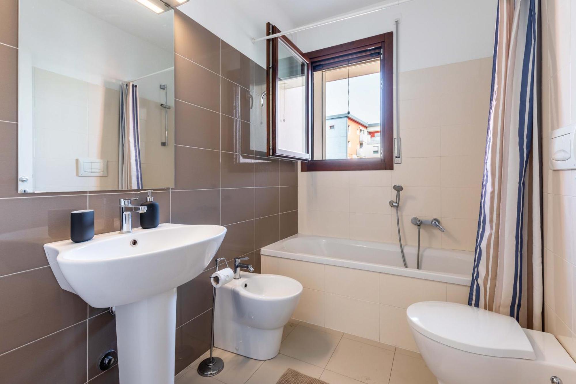 Sarca 11th Floor Apartment Milan